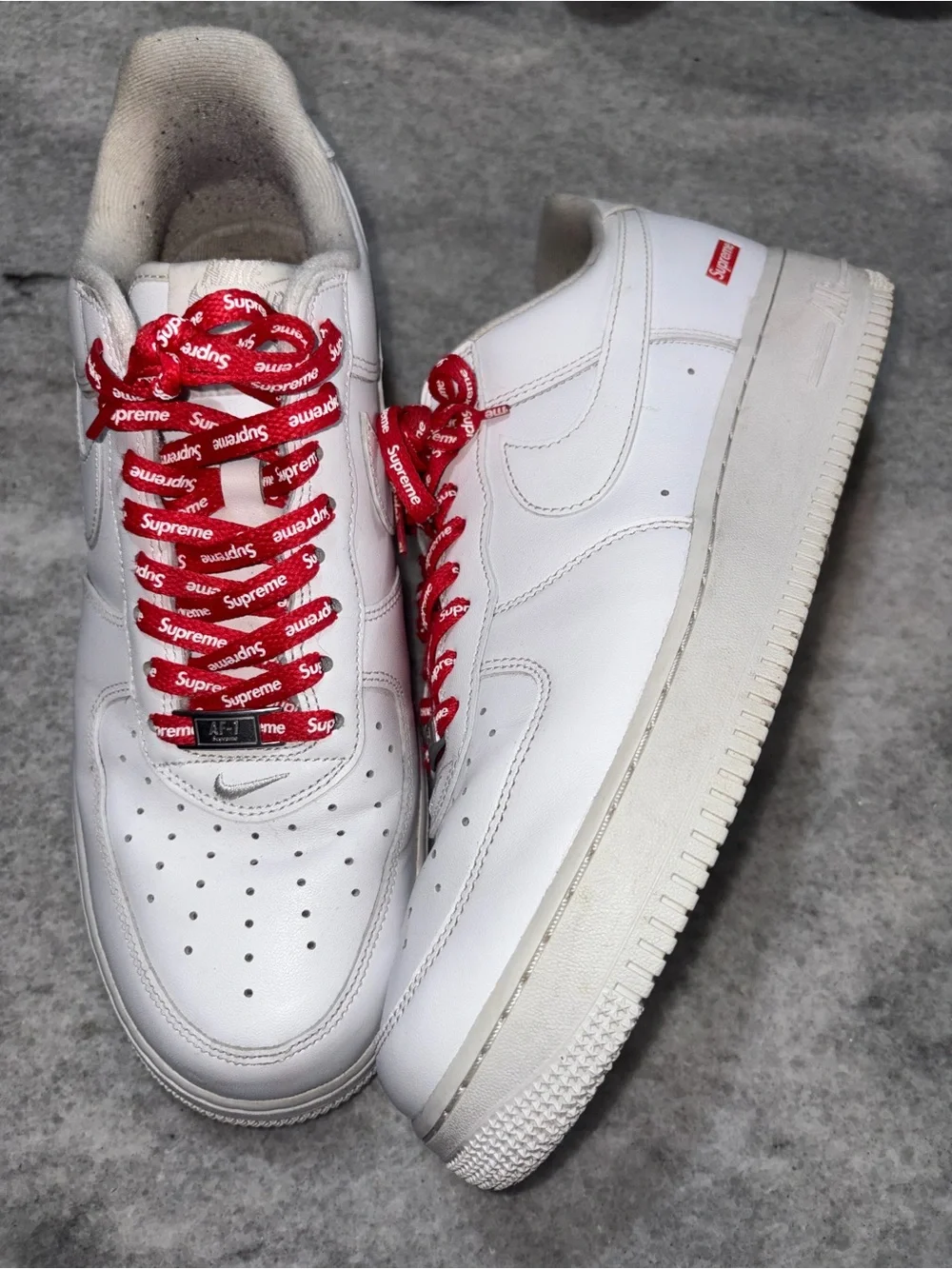 Supreme x Nike Air Force 1 Low 